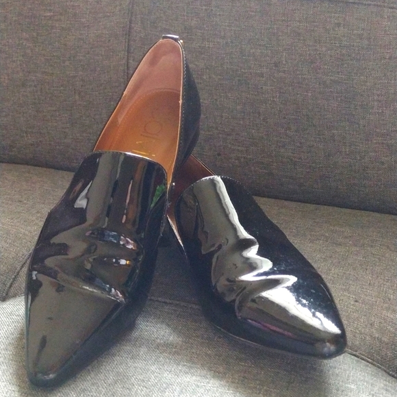 CALVIN KLEIN BLACK ELIN POINTED LOAFER - Picture 7 of 8